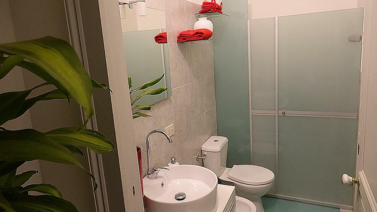 Doppelzimmer mit eigenem externen Bad